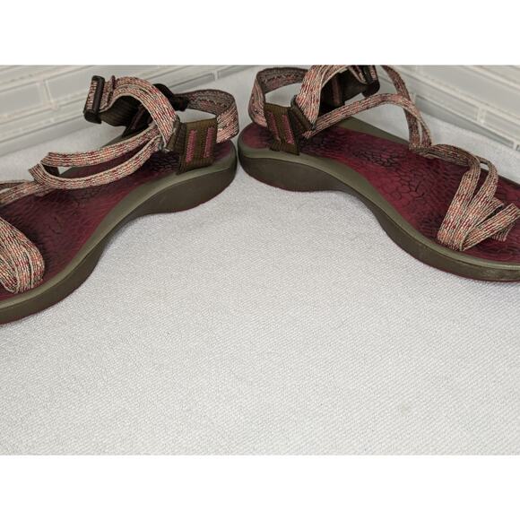 Chaco Fantasia Sandals Size 7 Cycloid Scale Strappy Toe Loop EcoTread Luvseat - Picture 3 of 7